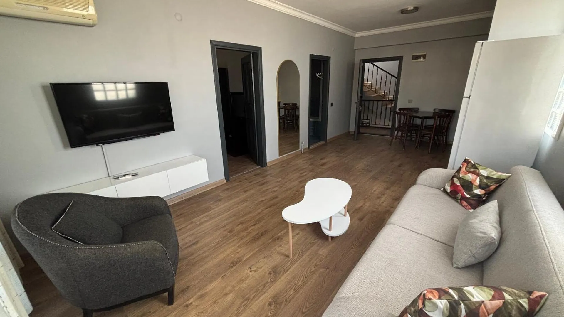 Yalcinkaya Tas Apart Çeşme Turkije